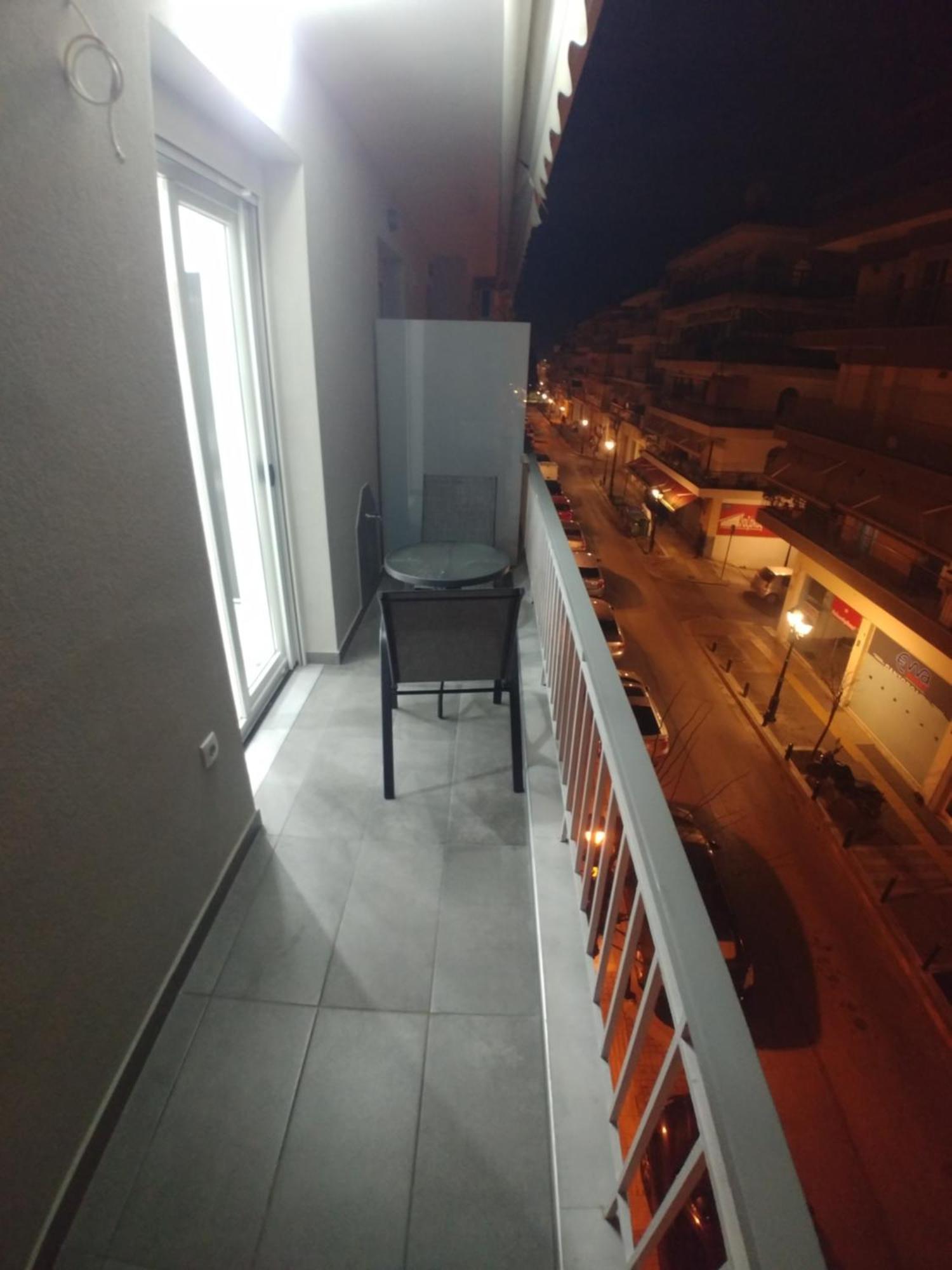 סלוניקי Λαμπερό Διαμέρισμα 2 מראה חיצוני תמונה